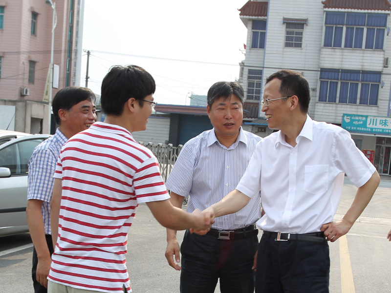 錦盛發(fā)展近20年來，得到了各級領導和政府部門的關心和支持